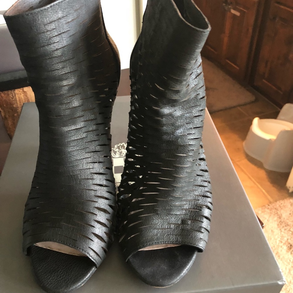 Vince camuto leather bootie
